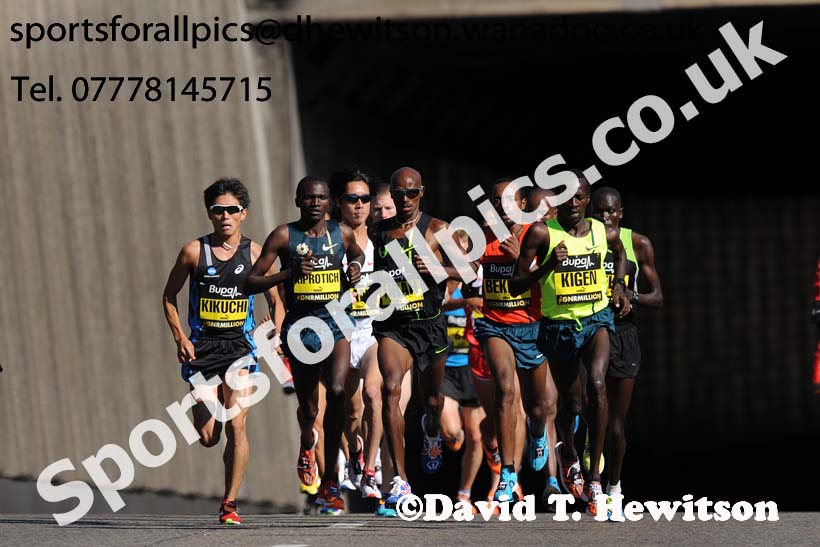 Leading men in the 2014 BUPA Great North Run. Photo: David T. Hewitson/Sports for All Pics